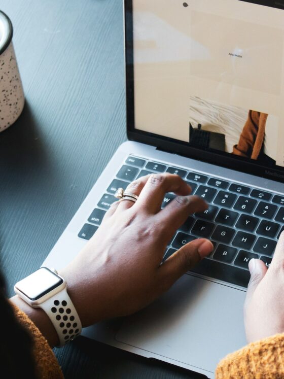 Squarespace ou WordPress : le guide complet pour faire le bon choix en 2025