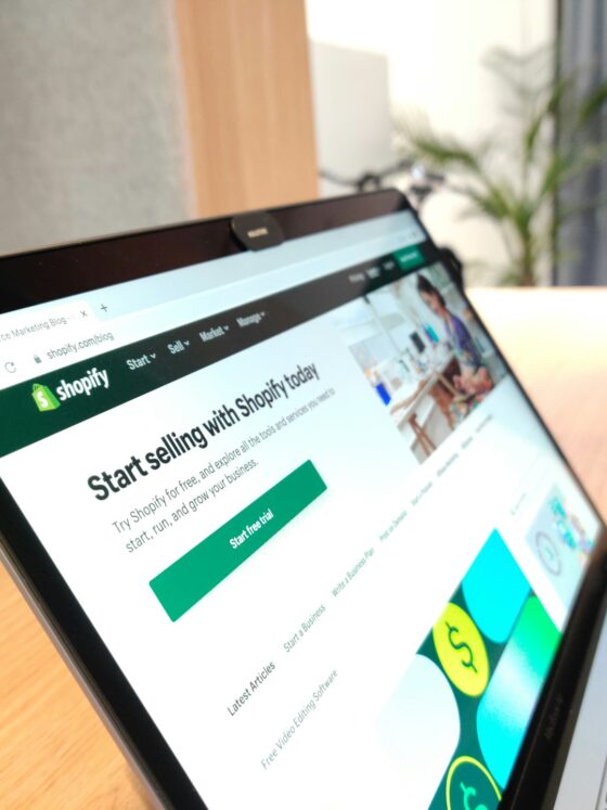 Les meilleurs thèmes gratuits pour Shopify en 2025